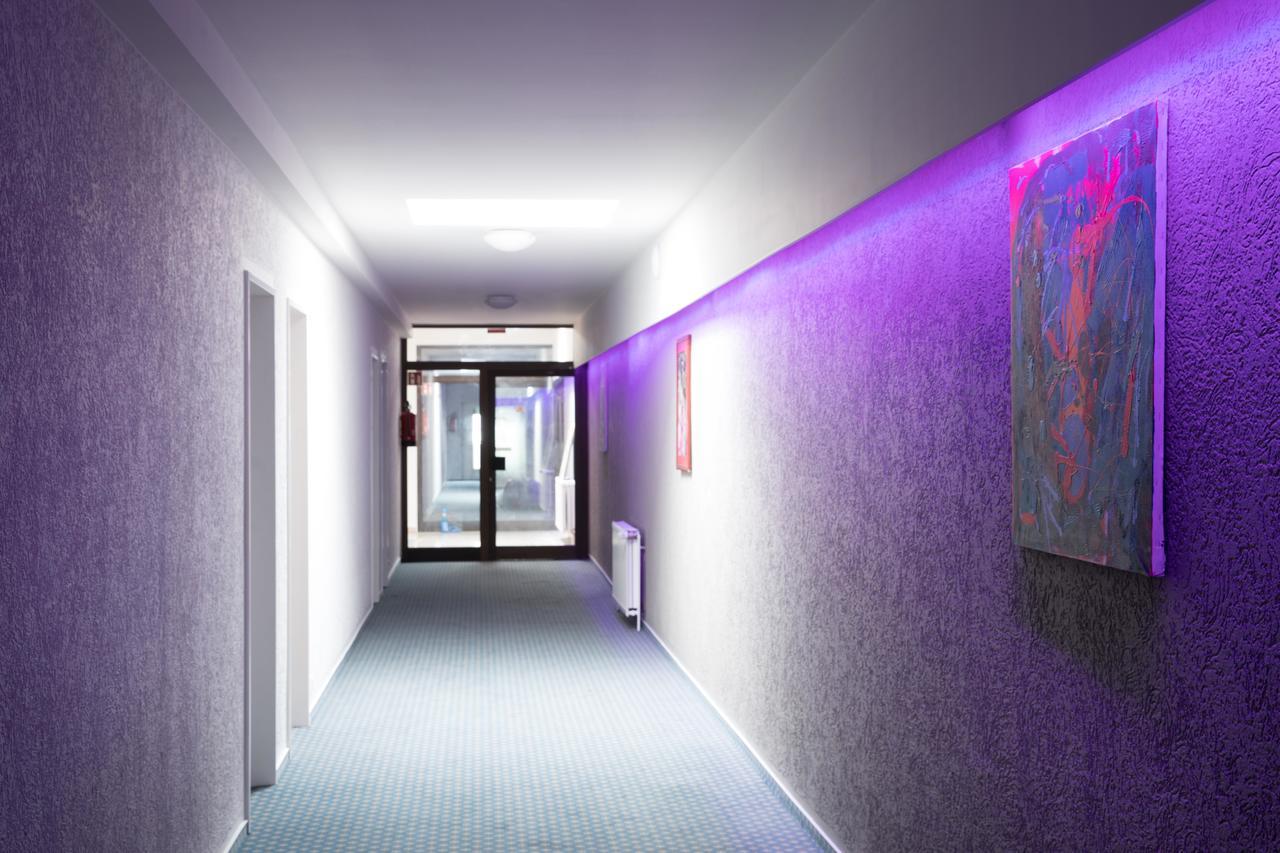 Confour Hotel Бургдорф Экстерьер фото
