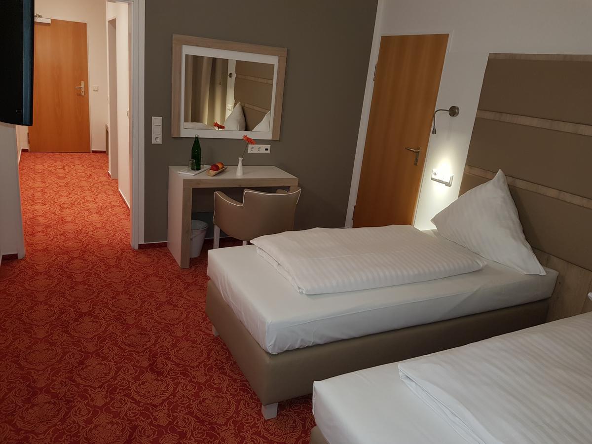 Confour Hotel Бургдорф Экстерьер фото
